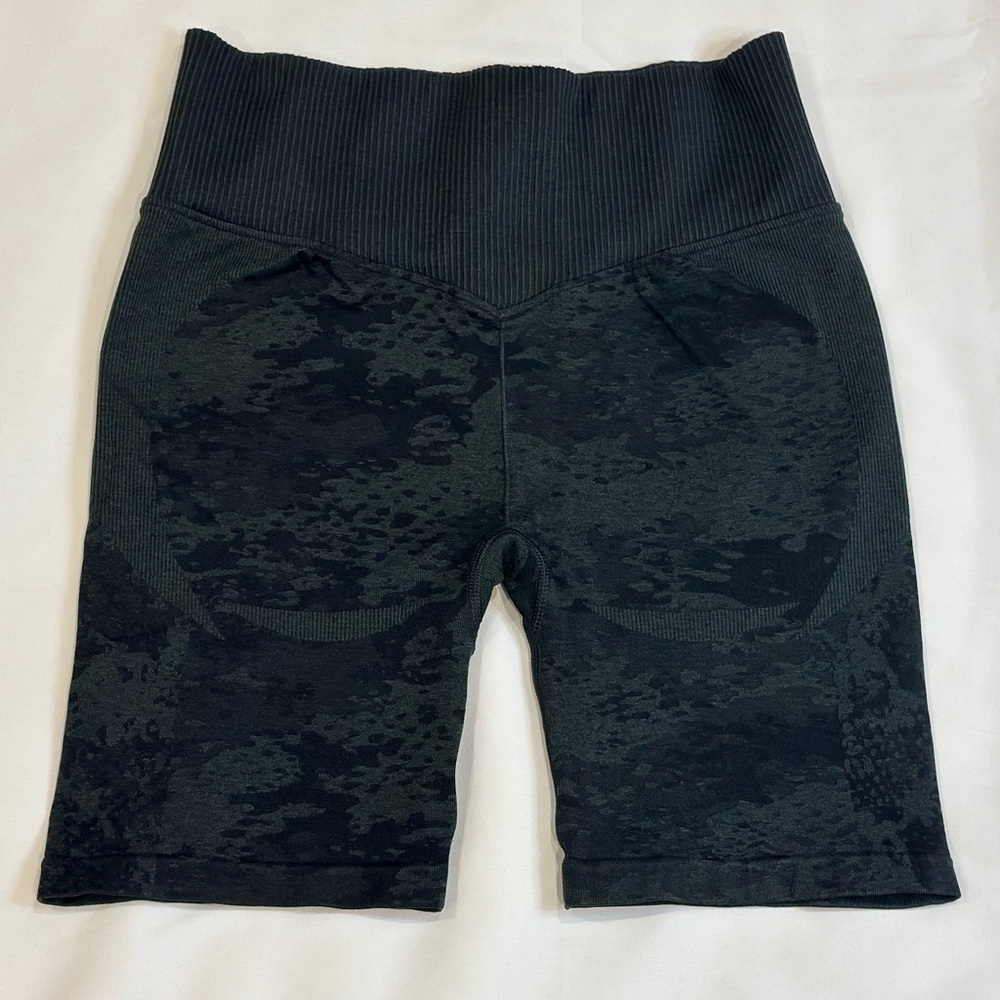 Women's Best Black Patterned Shorts - Picture 7 of 9